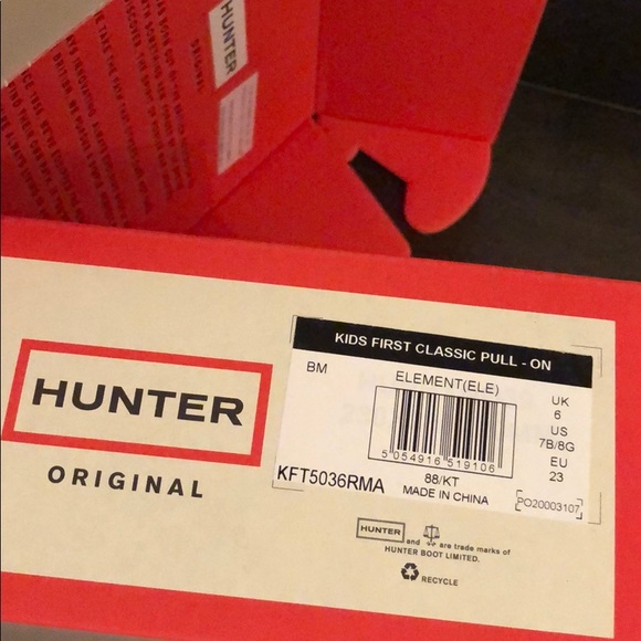 Brand new w/ original box and wrapping kids hunter - Picture 7 of 8